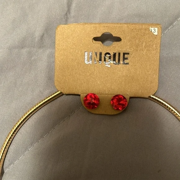 Unique Red Necklace Set NEW